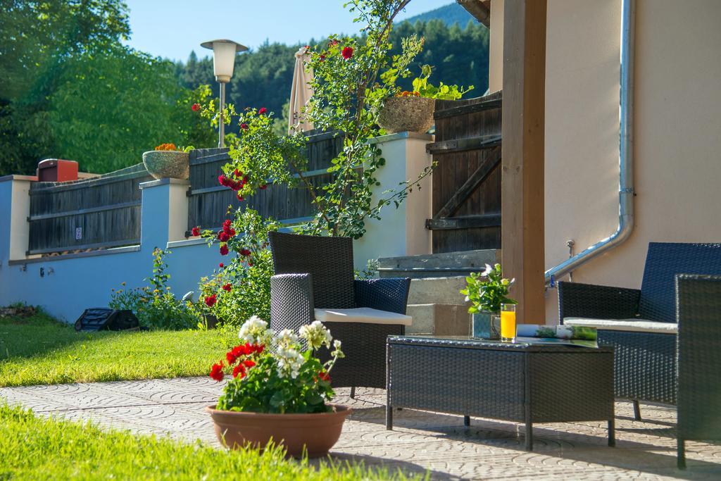 Appartement- Und Wellnesshotel Winkler Falzes Esterno foto
