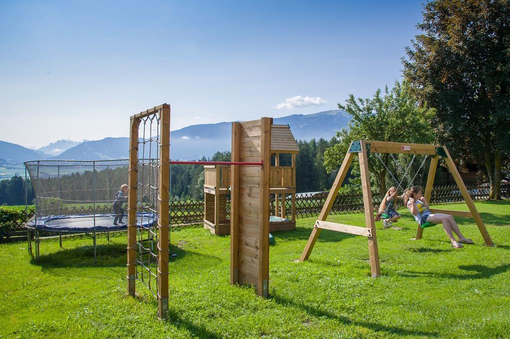 Appartement- Und Wellnesshotel Winkler Falzes Esterno foto