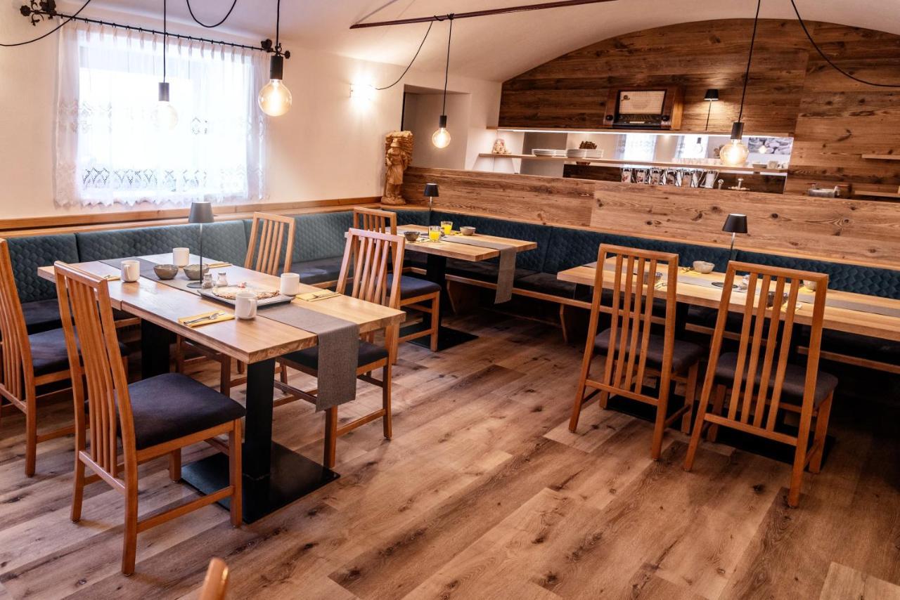 Appartement- Und Wellnesshotel Winkler Falzes Esterno foto