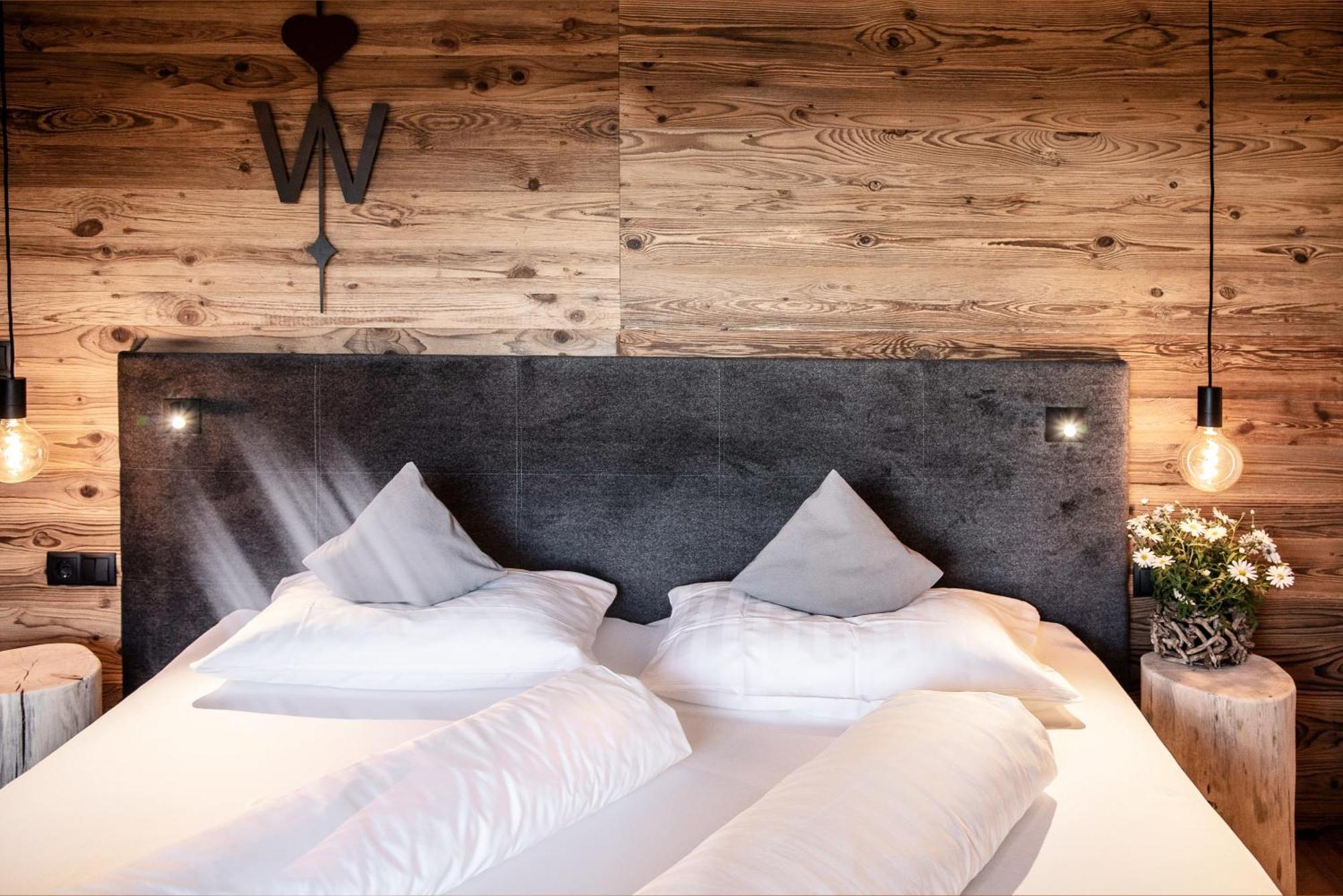 Appartement- Und Wellnesshotel Winkler Falzes Esterno foto
