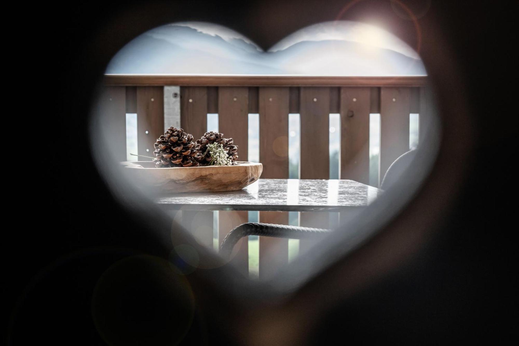 Appartement- Und Wellnesshotel Winkler Falzes Esterno foto