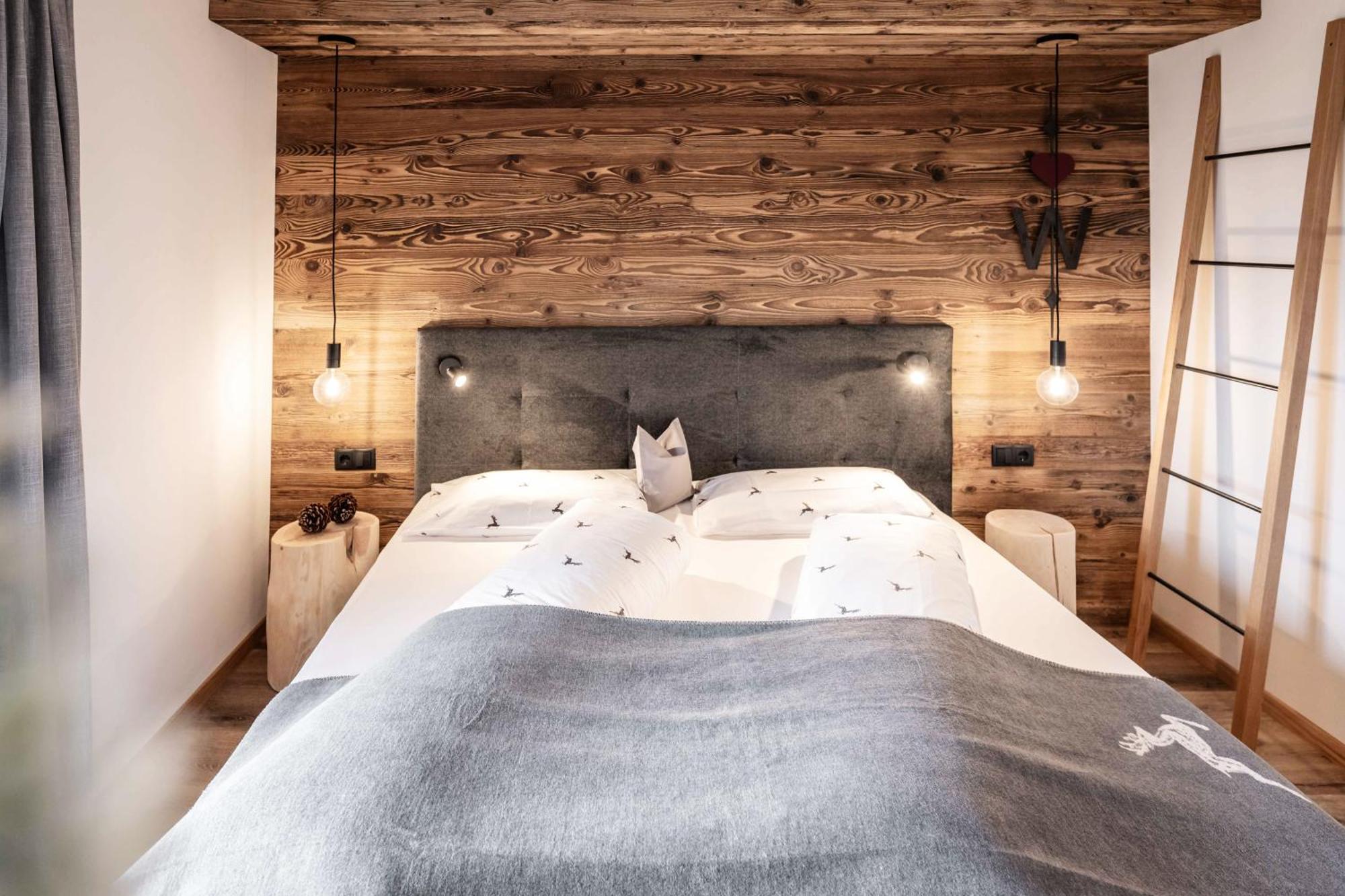 Appartement- Und Wellnesshotel Winkler Falzes Esterno foto