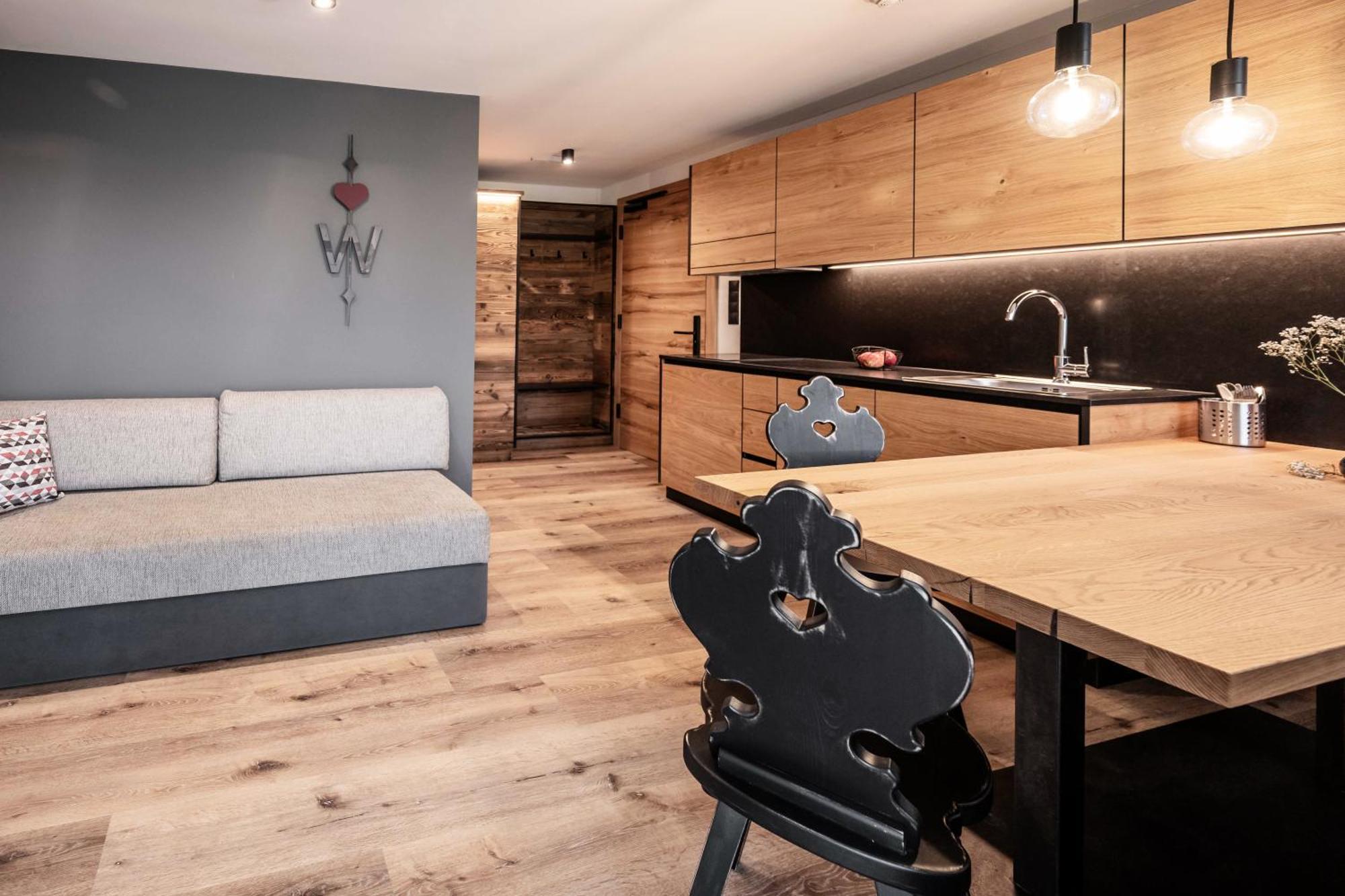 Appartement- Und Wellnesshotel Winkler Falzes Esterno foto