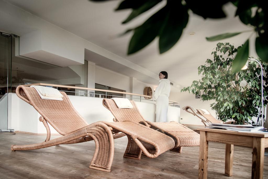 Appartement- Und Wellnesshotel Winkler Falzes Esterno foto