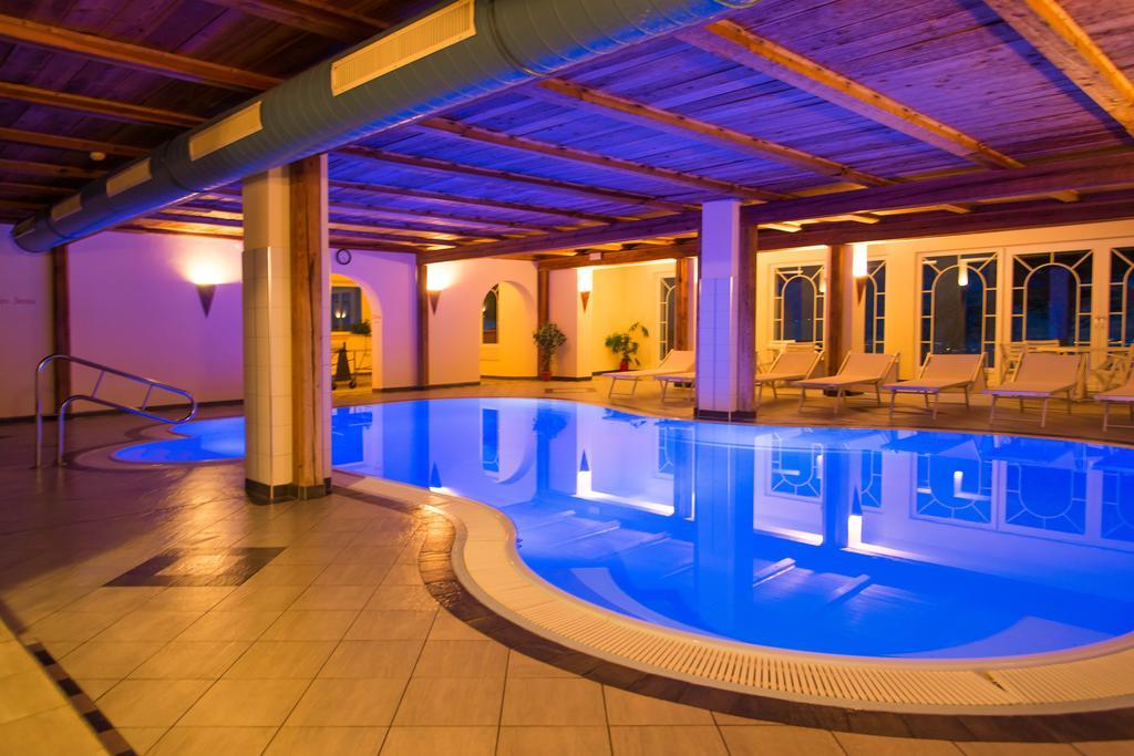 Appartement- Und Wellnesshotel Winkler Falzes Esterno foto